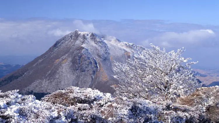 Mount Tsurumi